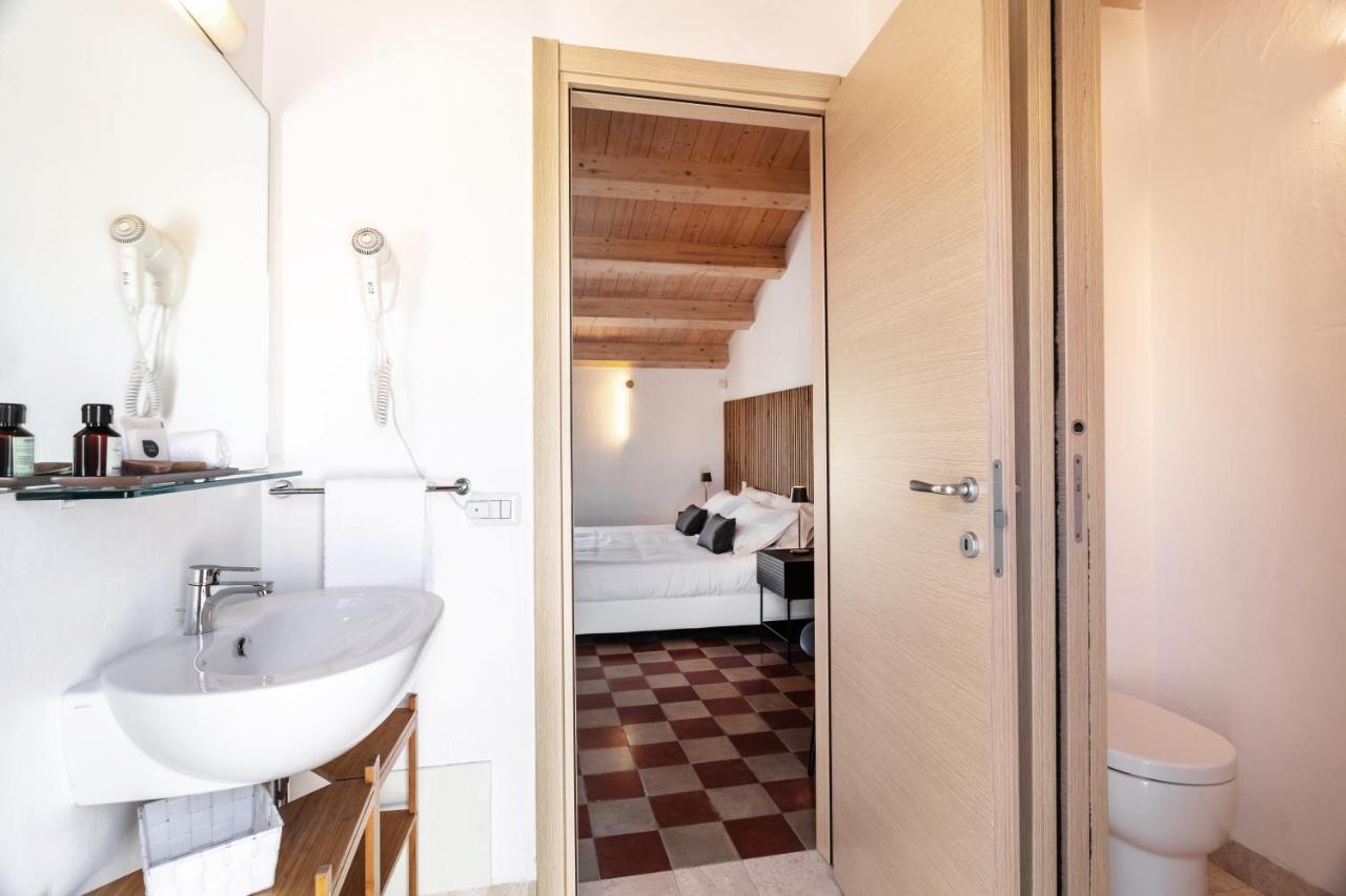 Reef Suites Olbia Zewnętrze zdjęcie